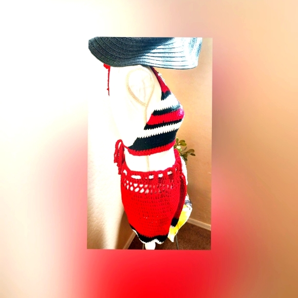 Short Set - Picture 2 of 6